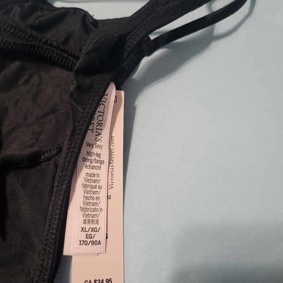 Victoria Secret Bling Thong Xl NWT - Picture 4 of 4